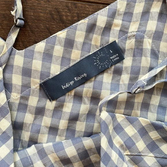 Indigo Rising | Gingham Crop Tank - Picture 4 of 6